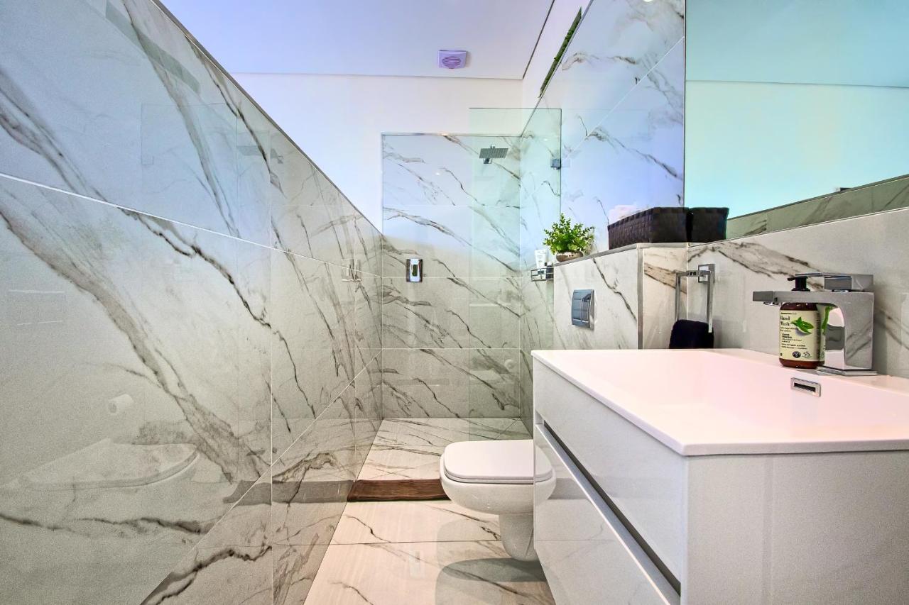 Badgemore Villa Guesthouse Cape Town Bagian luar foto